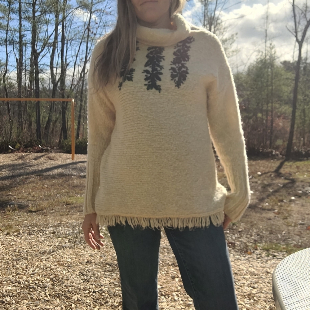 Free People Wool Sweater Womens Size Large Pullover Oversized Embroidered Cozy - Picture 3 of 6